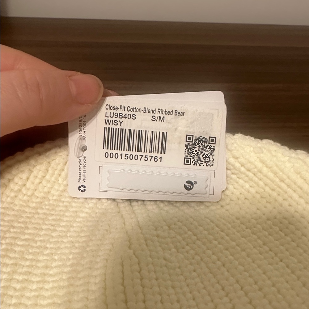 NWT Lululemon Close-Fit Cotton-Blend Ribbed Beanie
Wisp Yellow - Picture 8 of 10